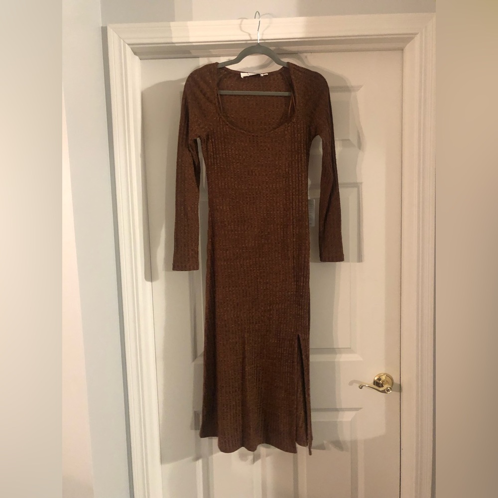 Astr the Label Brown Long Sleeve Dress with Slit- Size Medium NWT